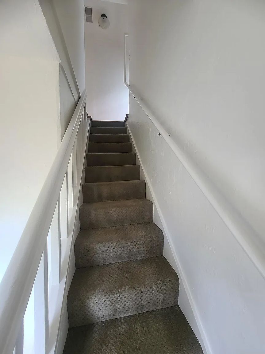 1626 Virginia St photo 3