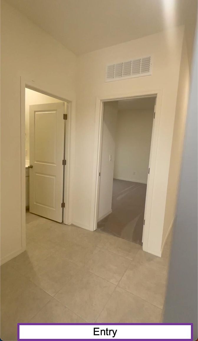 16663 W Christy Dr photo 4
