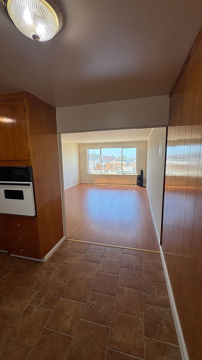 Apartments on 23rd Ave · San Francisco photo 5