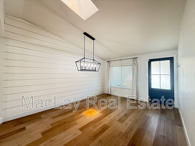 1363 W Los Lagos Vista Ave photo 4