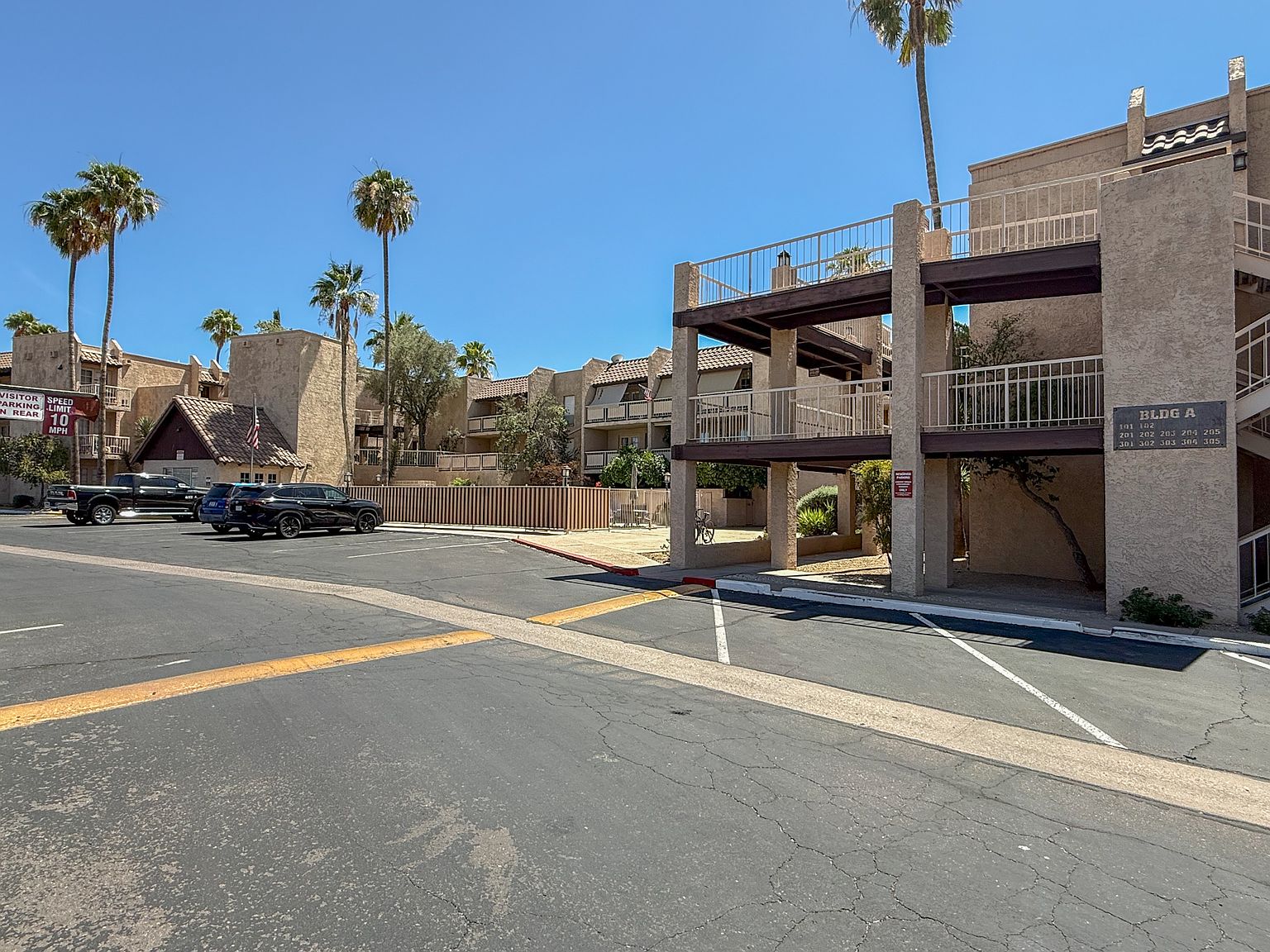 7402 E Carefree Dr Carefree, AZ 85377 photo 2
