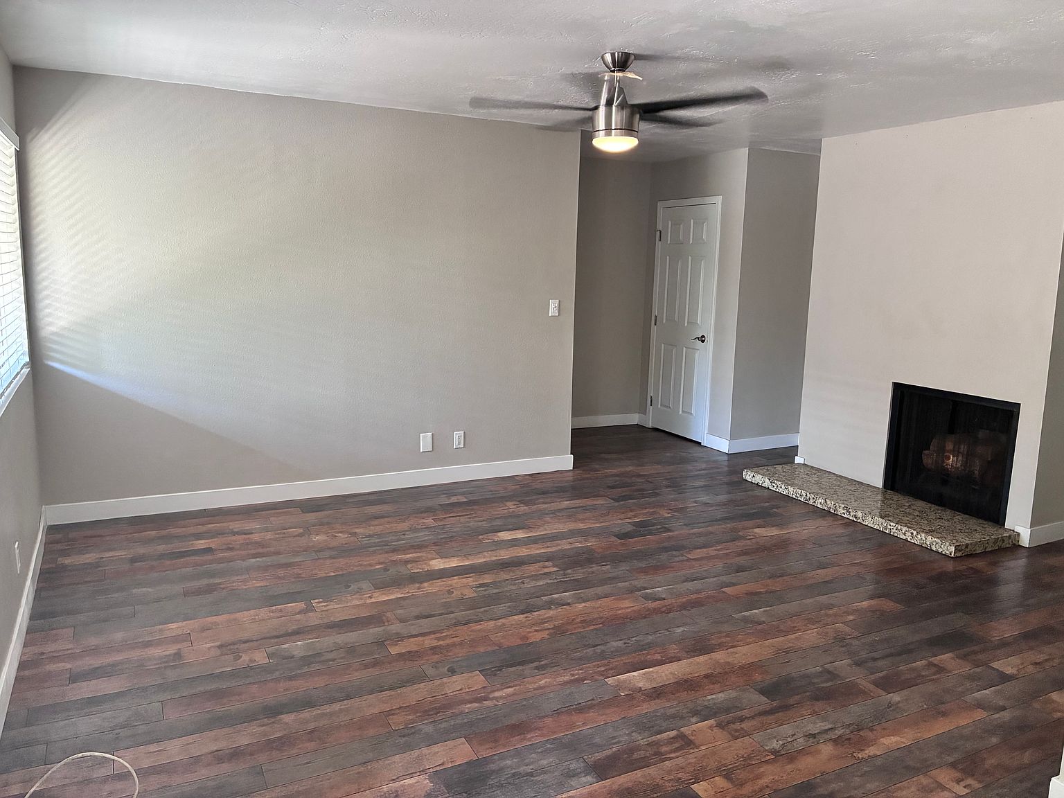 5525 E Thomas Rd photo 3