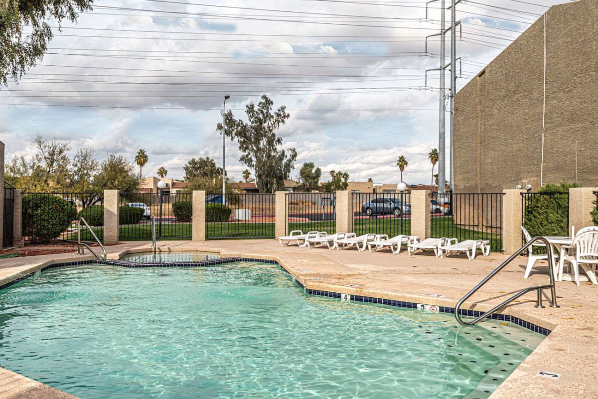 Oasis in Mesa photo 2