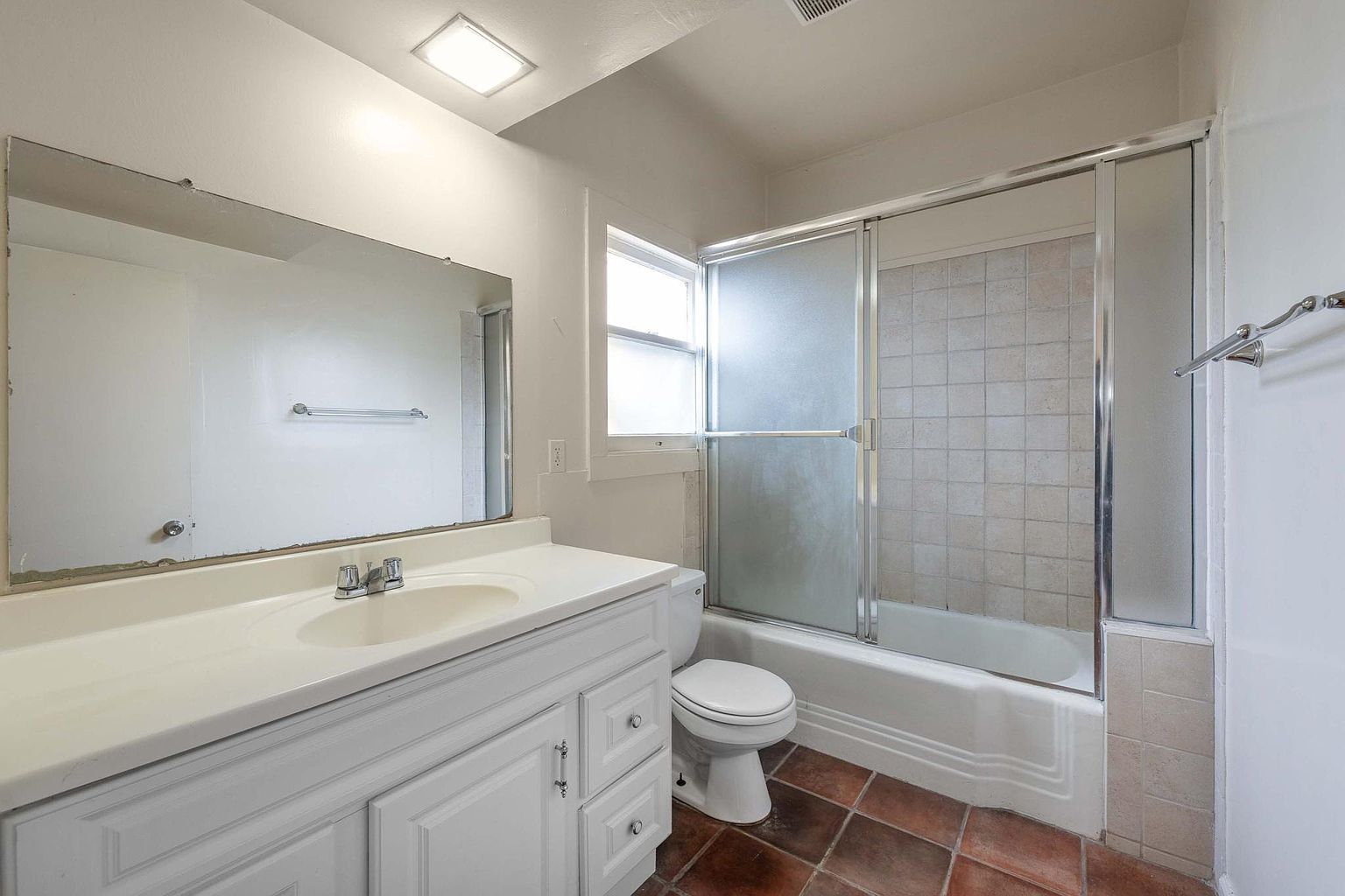 1913B Berkeley Way photo 2