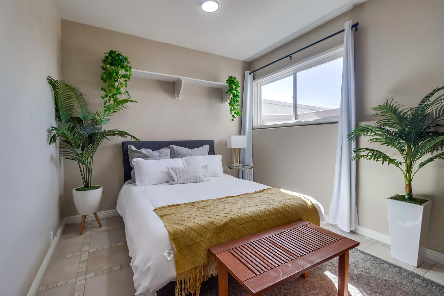 2581 Tokalon Ct photo 2