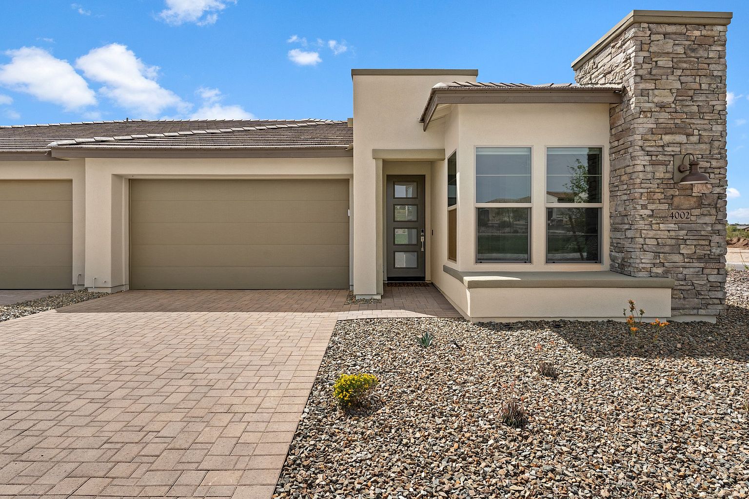 4002 Desert Moon Dr Wickenburg, AZ 85390 photo 2
