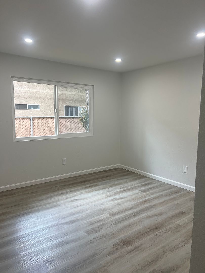 02 photo 5