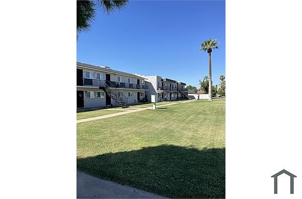 5443 W Orangewood Ave photo 2