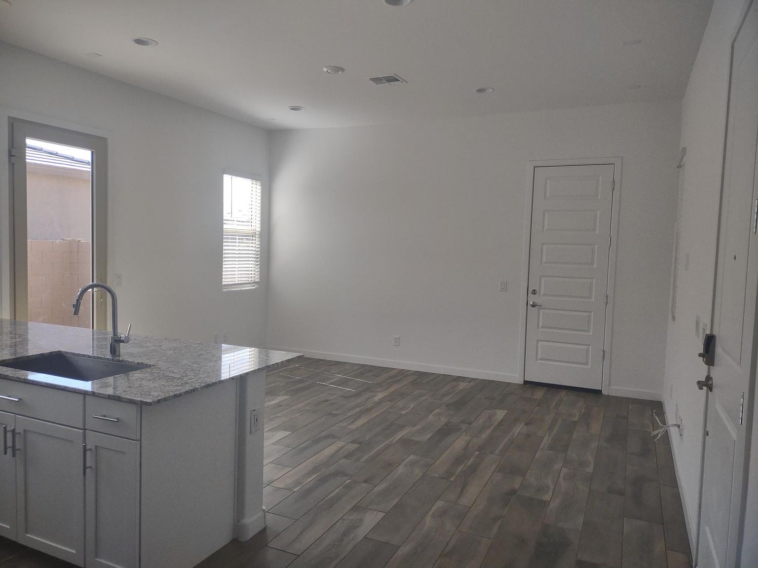 170 E Birchwood Pl photo 5