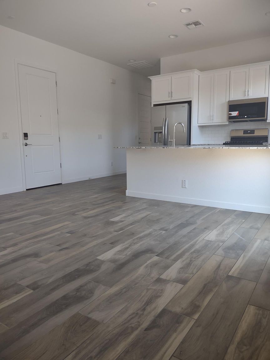 170 E Birchwood Pl photo 4