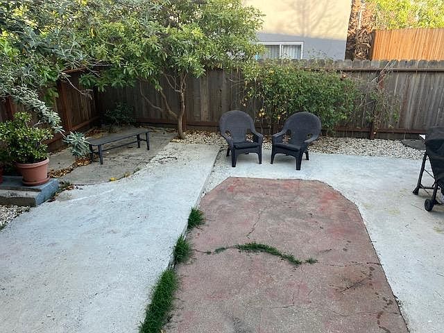 1734 11th Ave photo 4