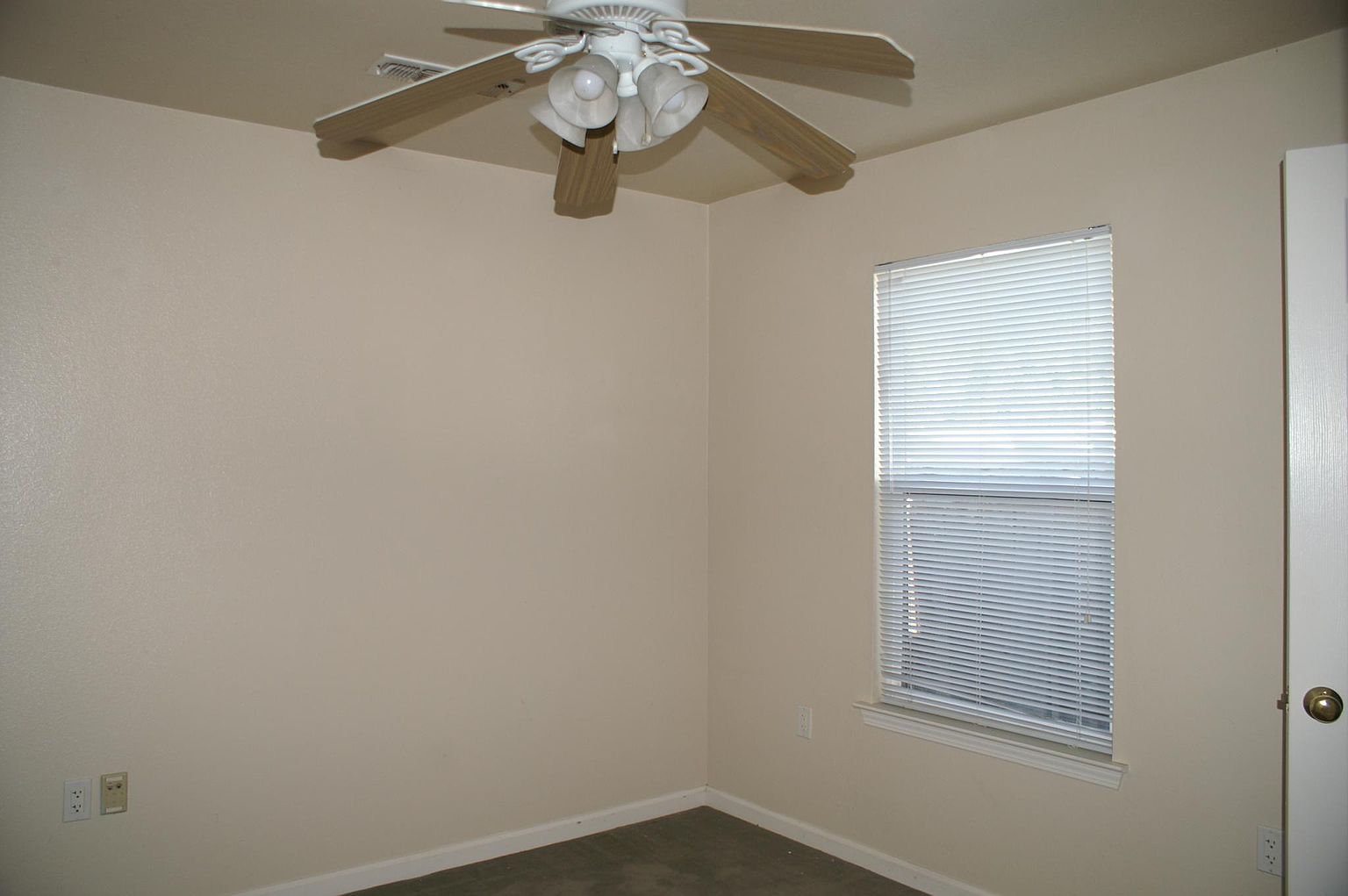 605 N P St photo 5