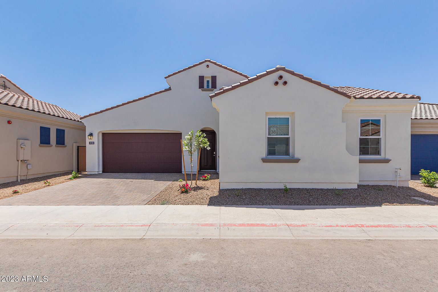 4133 E Las Colinas Dr