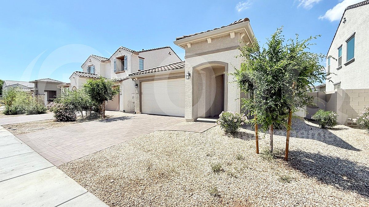 9034 W Luke Ave photo 4