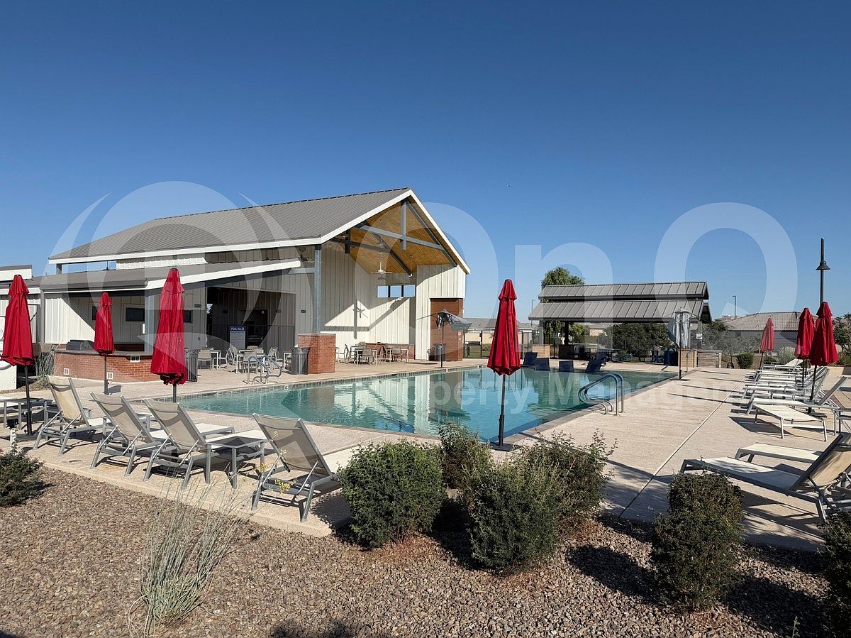 636 S Jacana Ln Gilbert, AZ 85296 photo 2