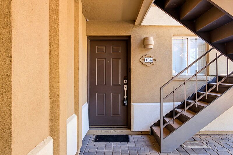 2233 E Highland Ave Phoenix, AZ 85016 photo 4