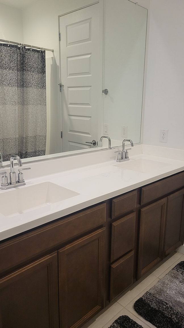 9412 W Getty Dr photo 3