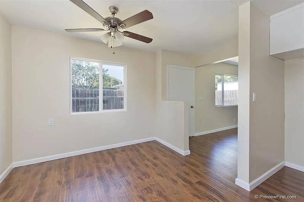348 Elm Ave photo 4