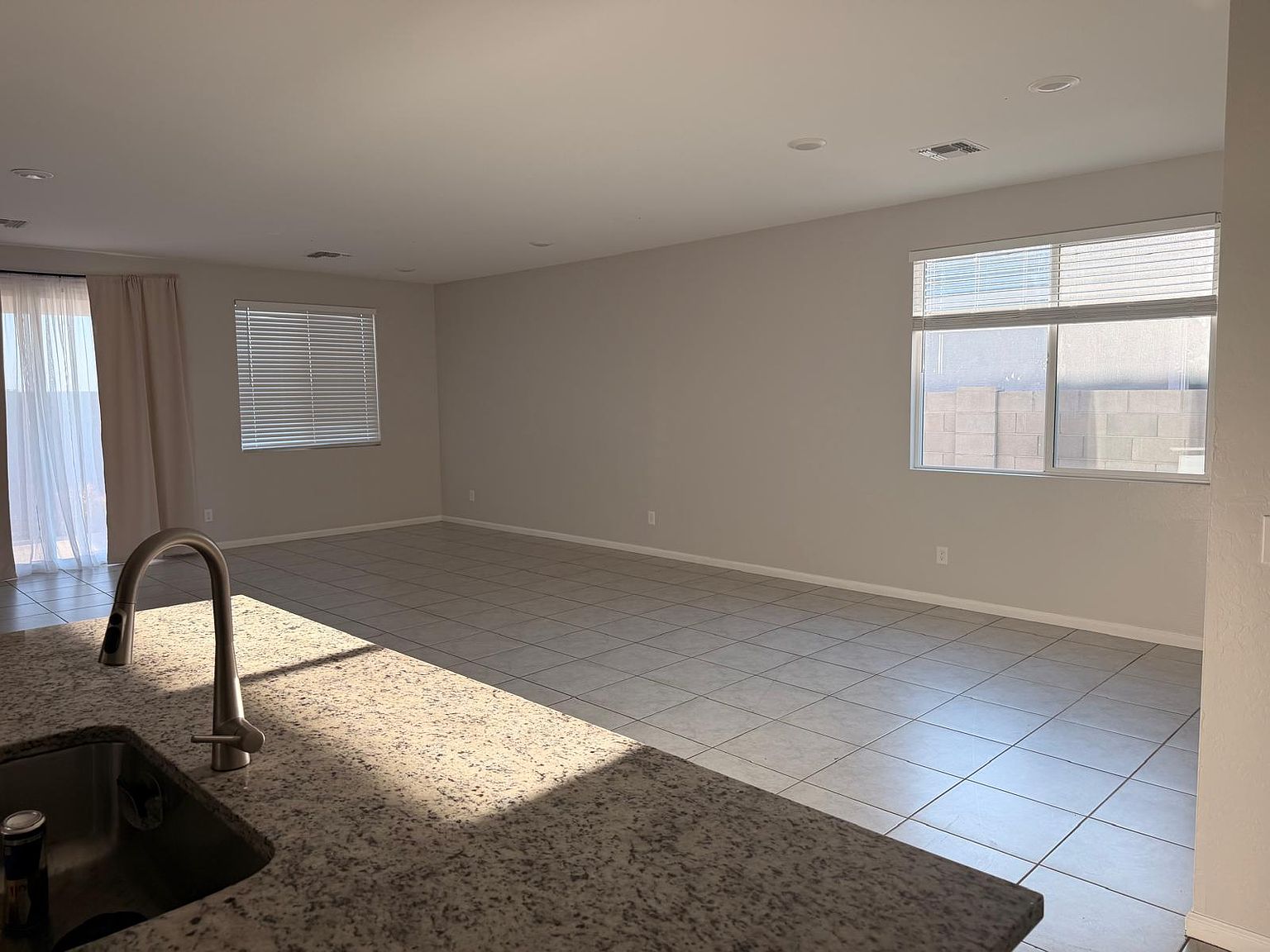 24537 W Mohave St photo 3