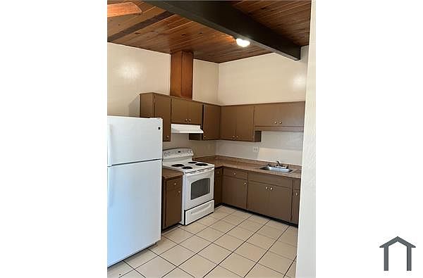 129 Maher Ct photo 2