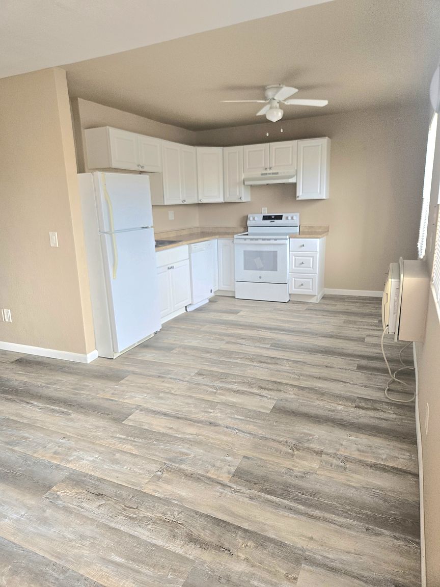 9735 Dale Ave photo 3