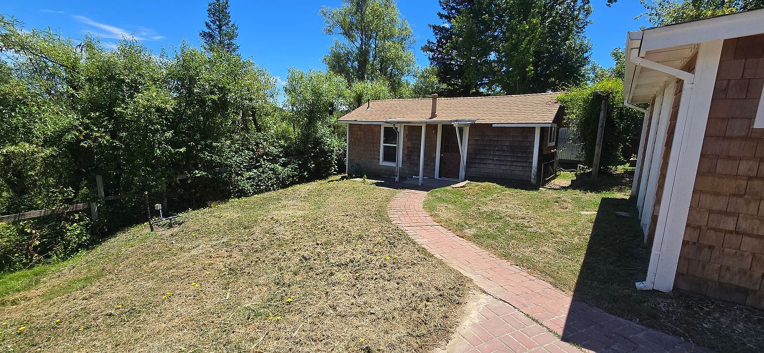 105 Watertrough Rd Sebastopol, CA 95472 photo 2