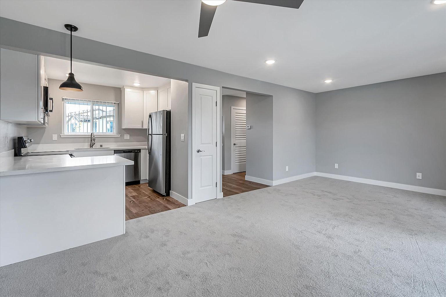 Valley Oaks Apartments photo 5