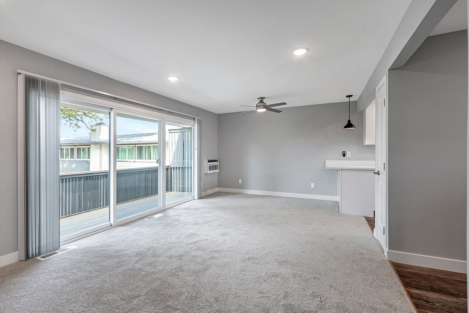 Valley Oaks Apartments photo 4