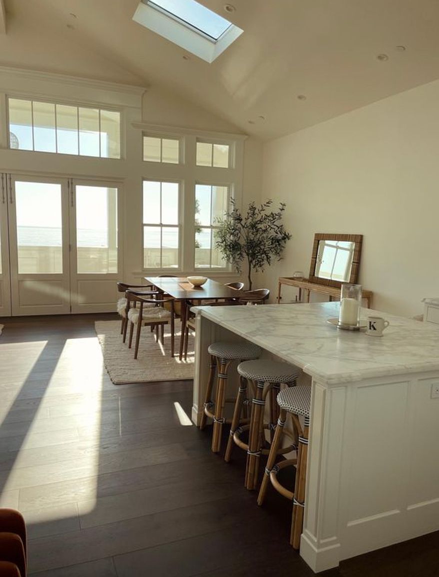 205 Bridgeway photo 5