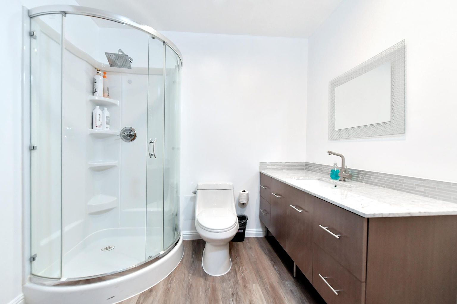 3BR/2BA Flat on 48th Ave · San Francisco photo 5