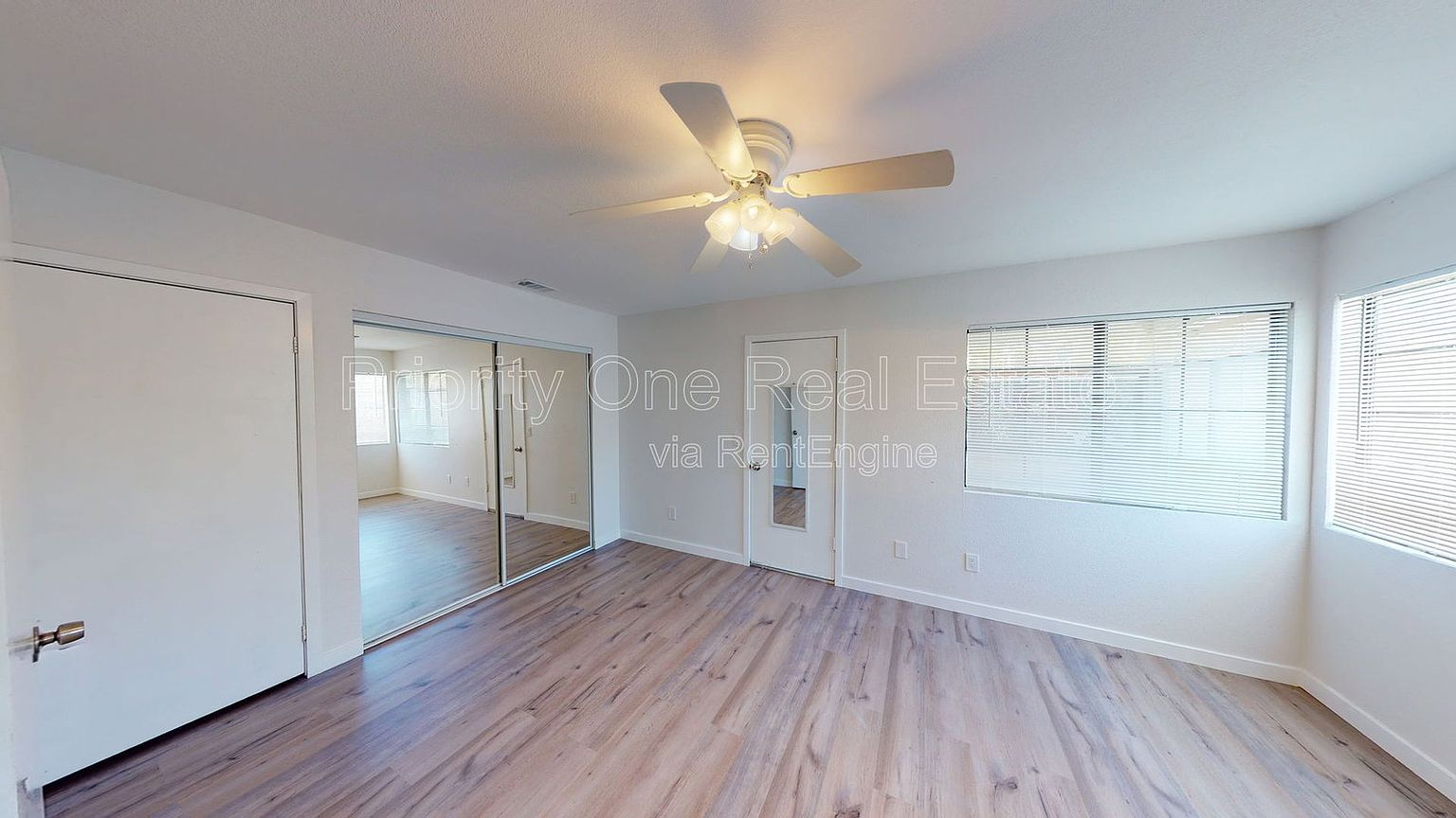 401 4th Ave photo 4