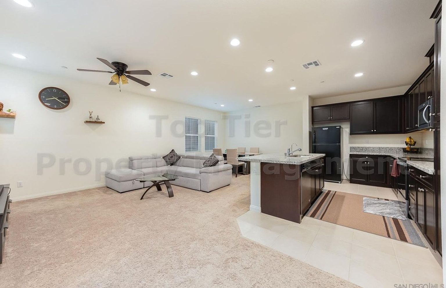 506 Longmeadow St photo 3