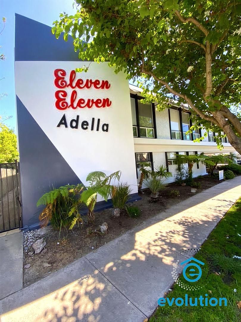 1111 Adella Ave photo 4