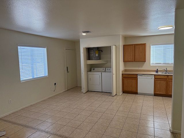 8428 W San Mateo Dr photo 3