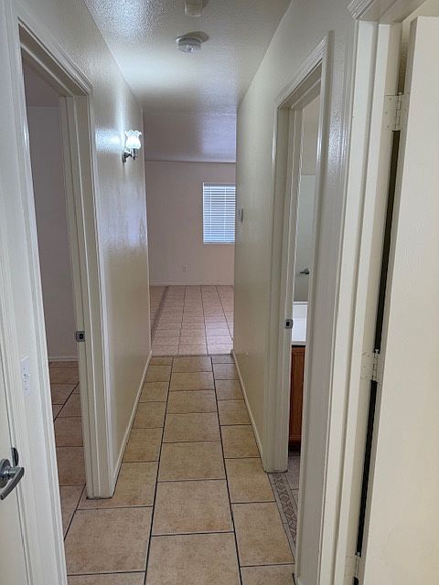 8428 W San Mateo Dr photo 4