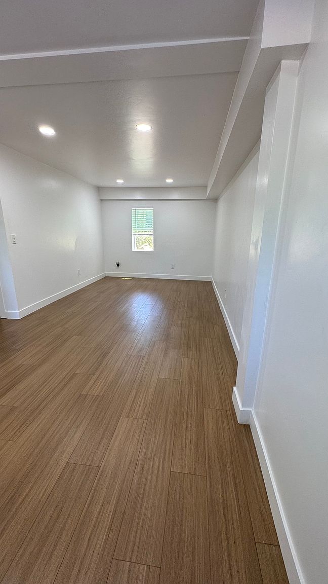 2097 Valley View Blvd #B-1/2 photo 5