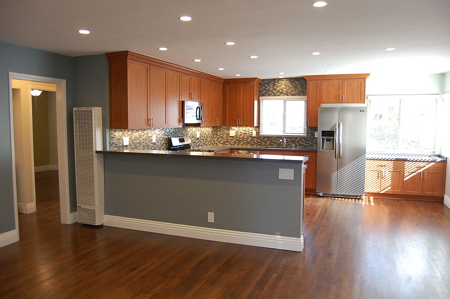 3670 Park Blvd photo 2