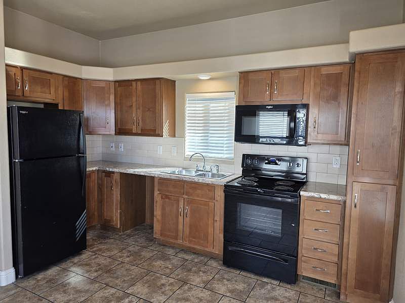 342 S 40th St Lot 71 photo 3