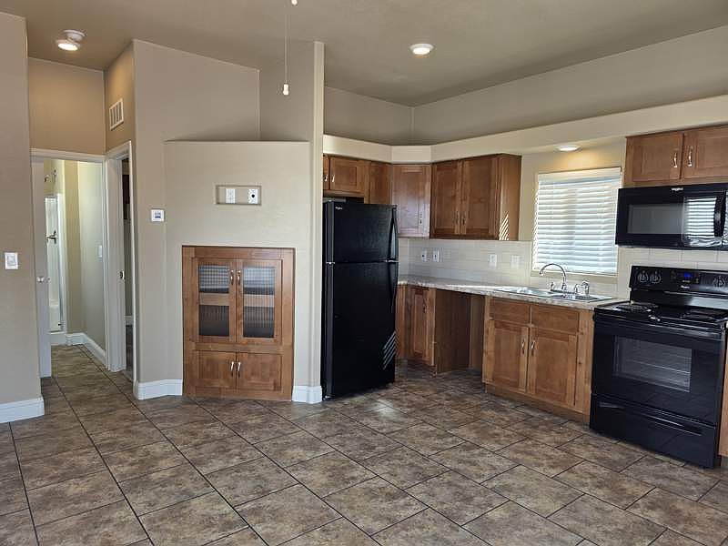 342 S 40th St Lot 71 photo 2