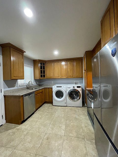 2754 79th Ave photo 2