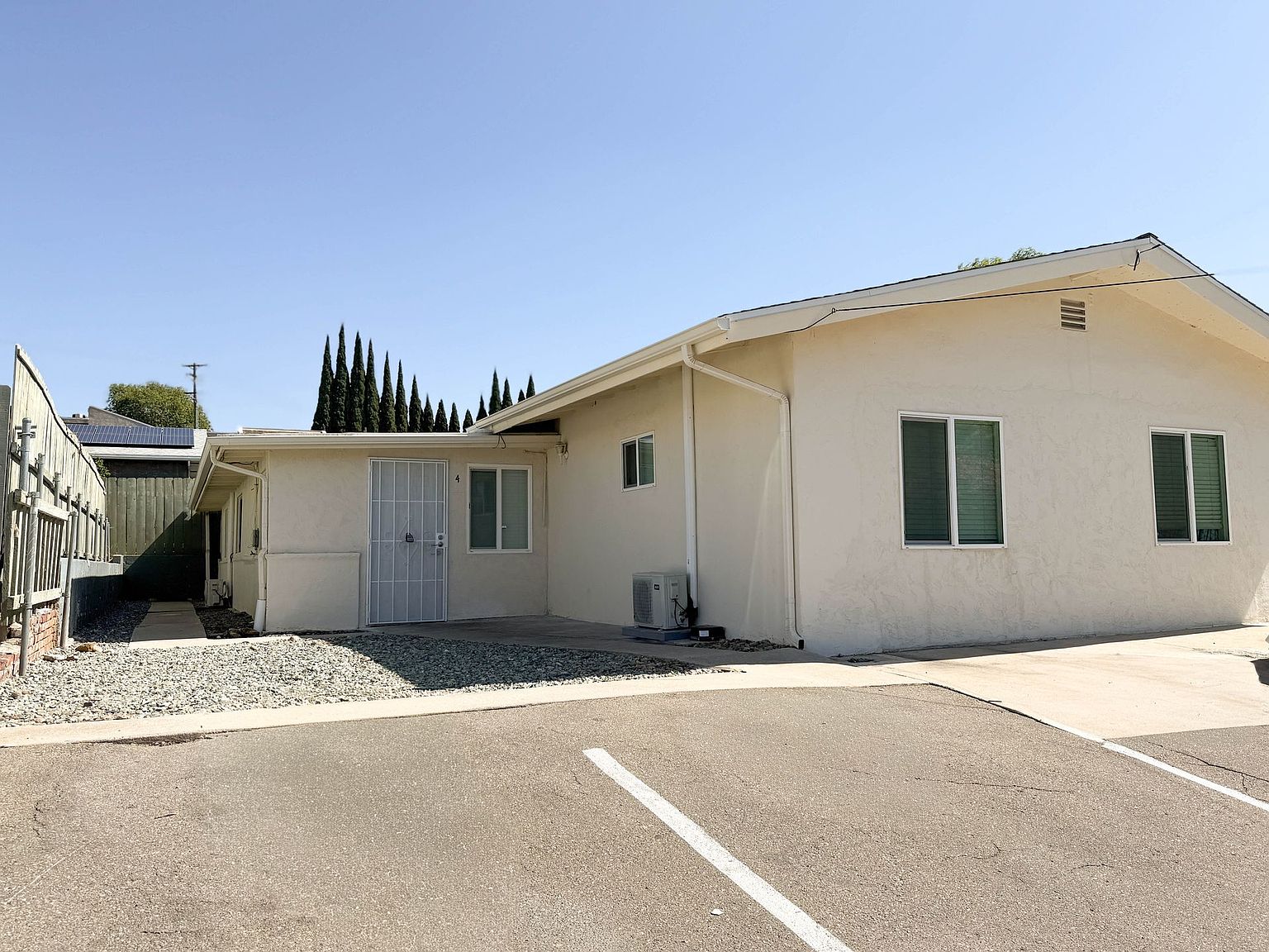 3955 Helix Ln