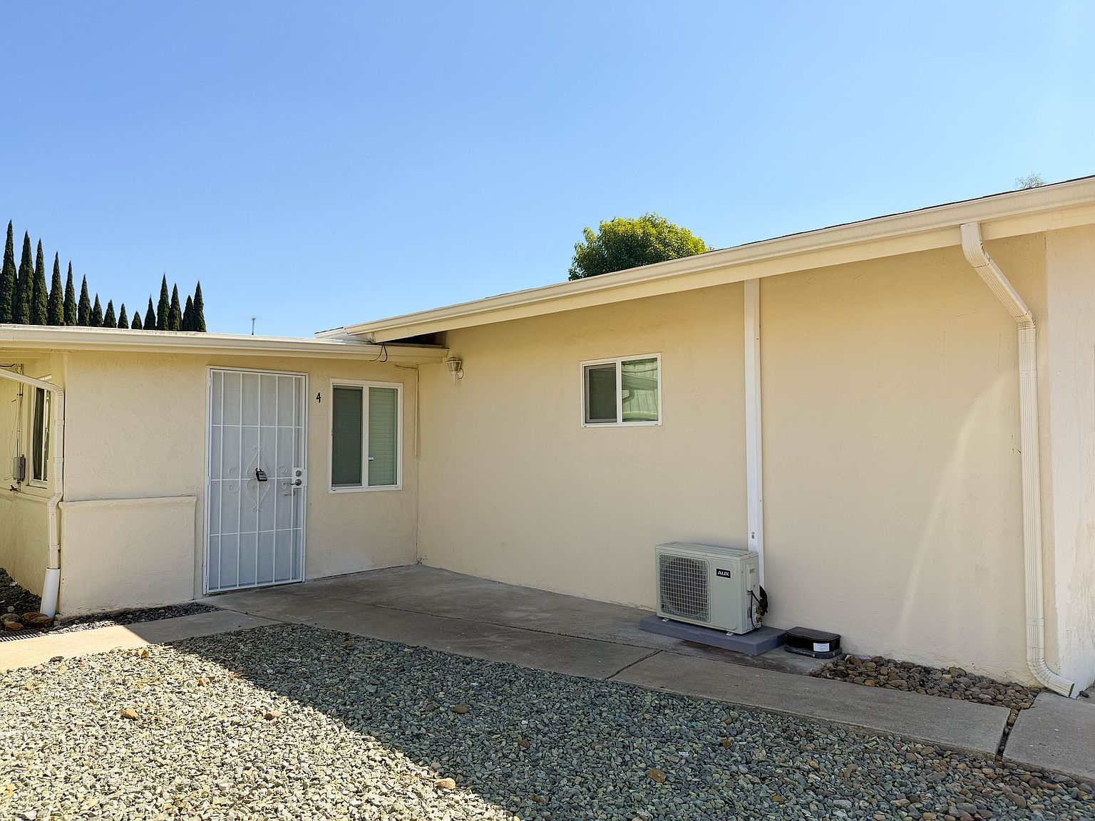 3955 Helix Ln photo 3