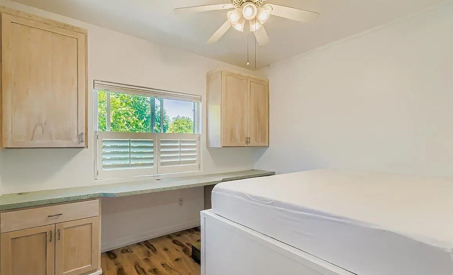 2045 Goshawk St photo 5