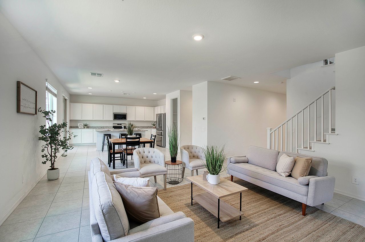 9318 E Sector Dr photo 2