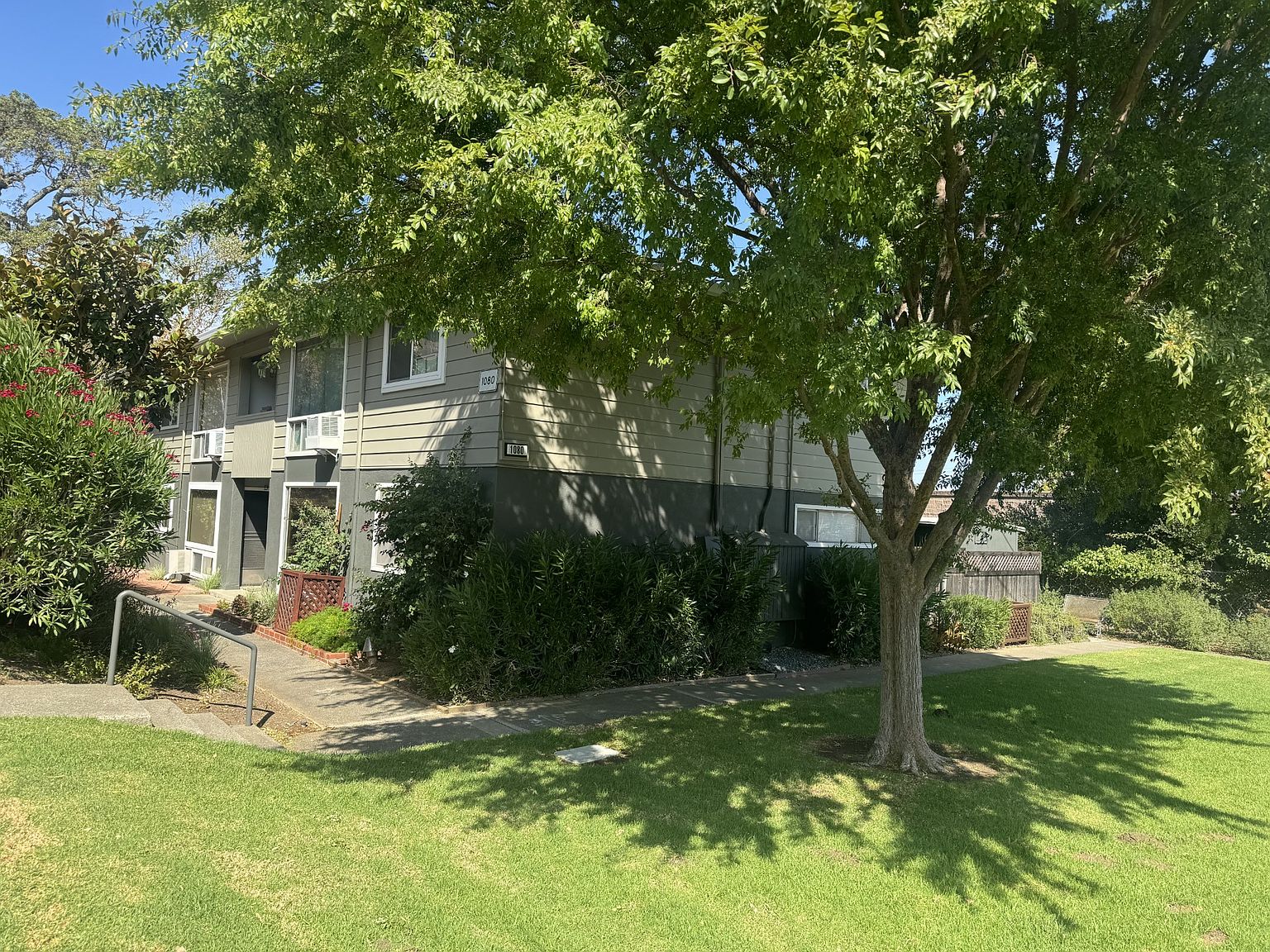 1080 Los Gamos Rd photo 3