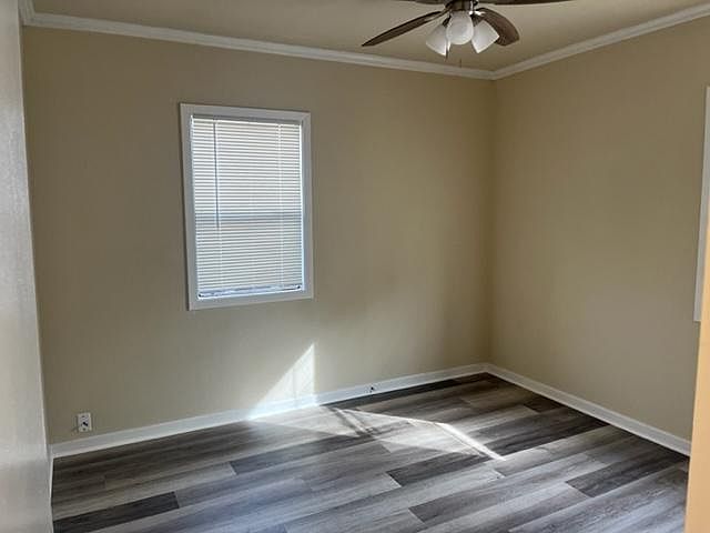 728 Mellus St photo 3