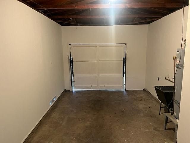 17 Mildred Ave photo 5