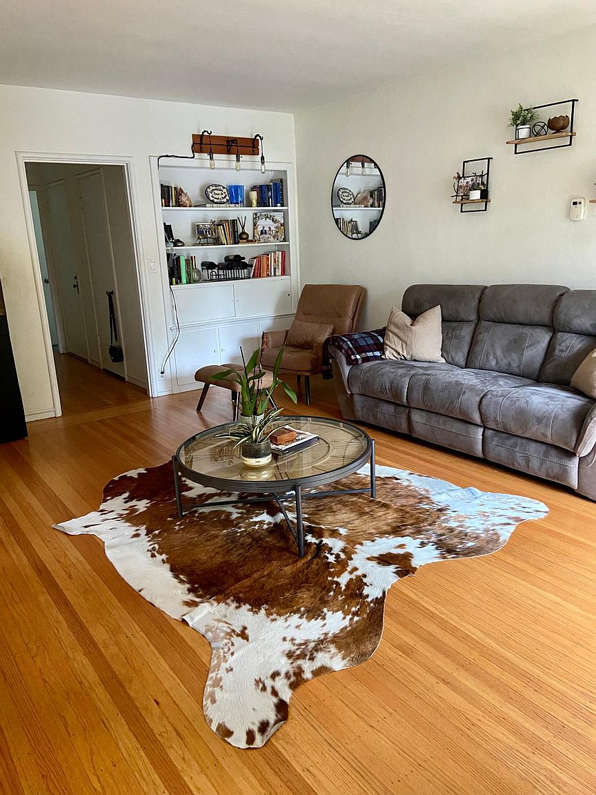 109 Frisbie St photo 5