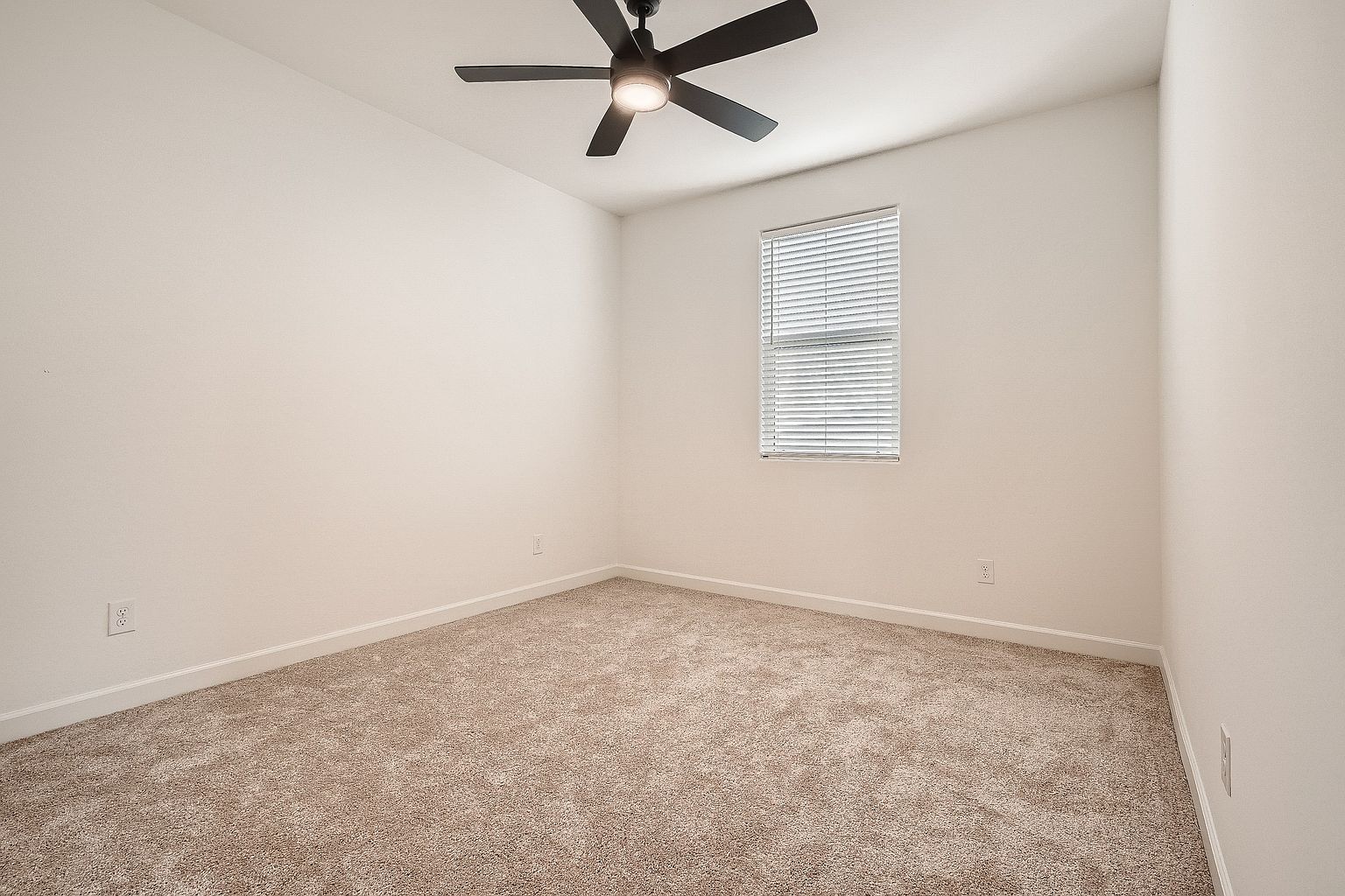 15550 S 181st Ln Goodyear, AZ 85338 photo 3