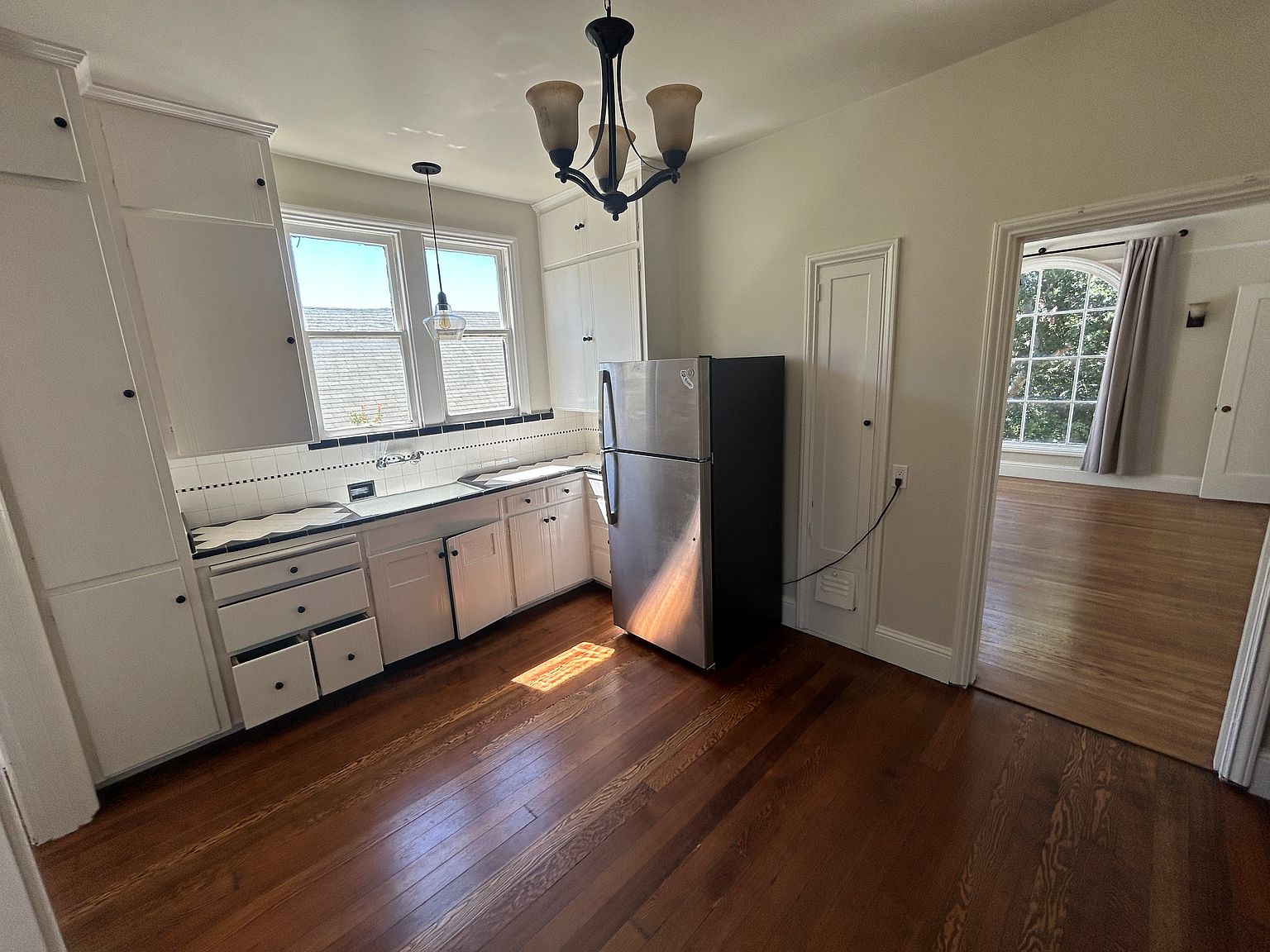 315 Louisiana St photo 2